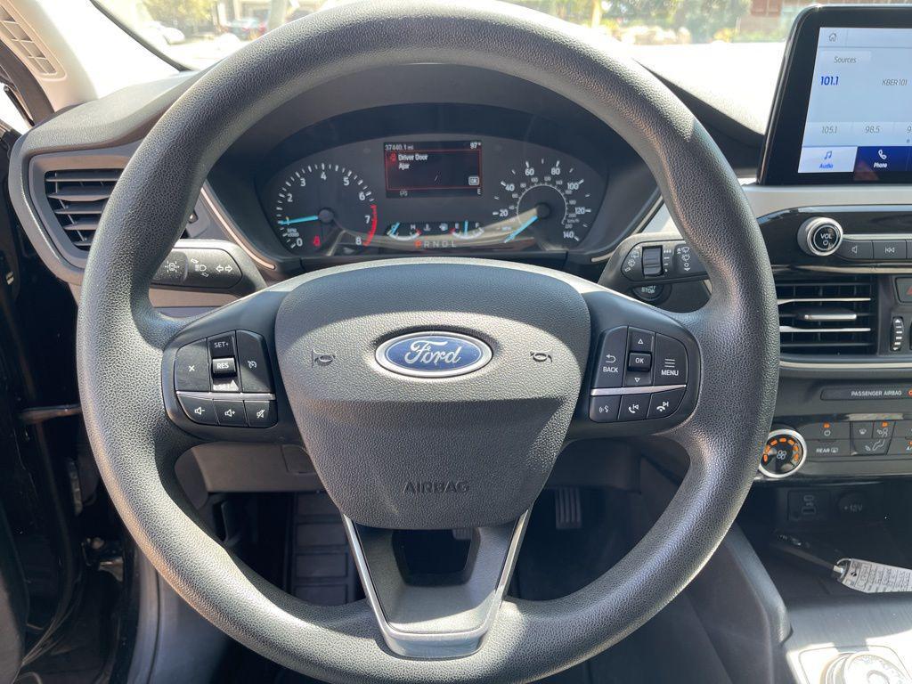 used 2022 Ford Escape car, priced at $17,995