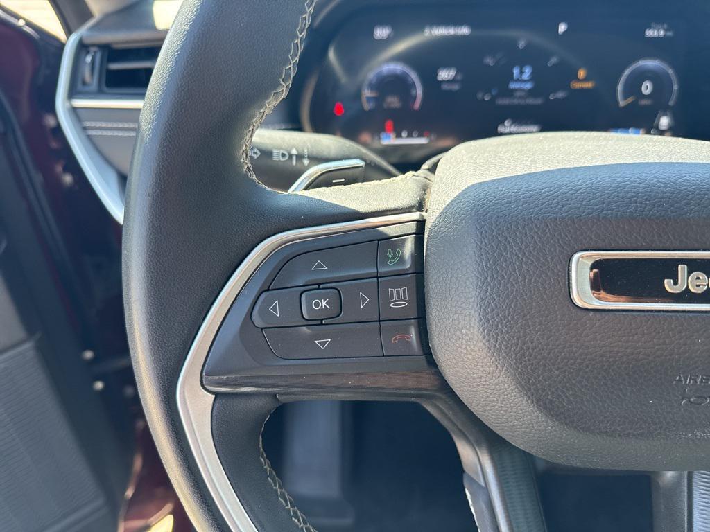 used 2023 Jeep Grand Cherokee car, priced at $20,995