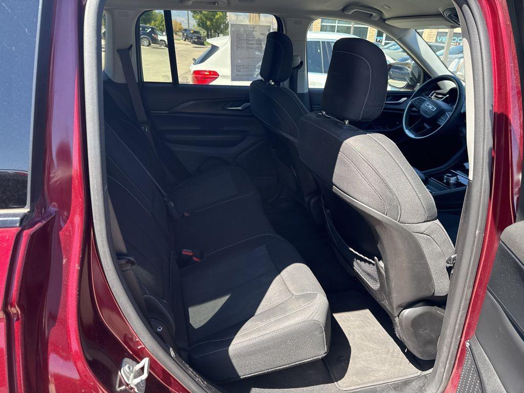 used 2023 Jeep Grand Cherokee car, priced at $19,995