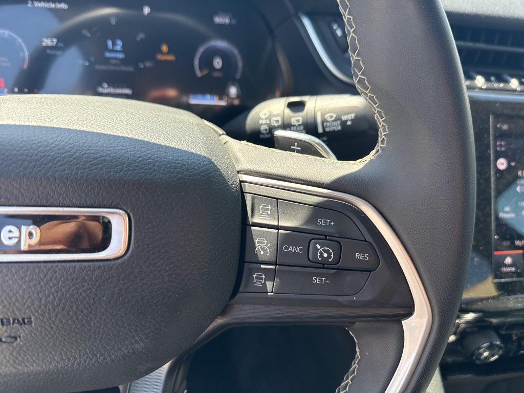 used 2023 Jeep Grand Cherokee car, priced at $19,995