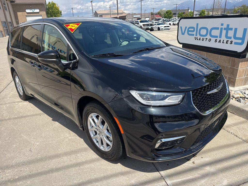 used 2023 Chrysler Pacifica car, priced at $24,094