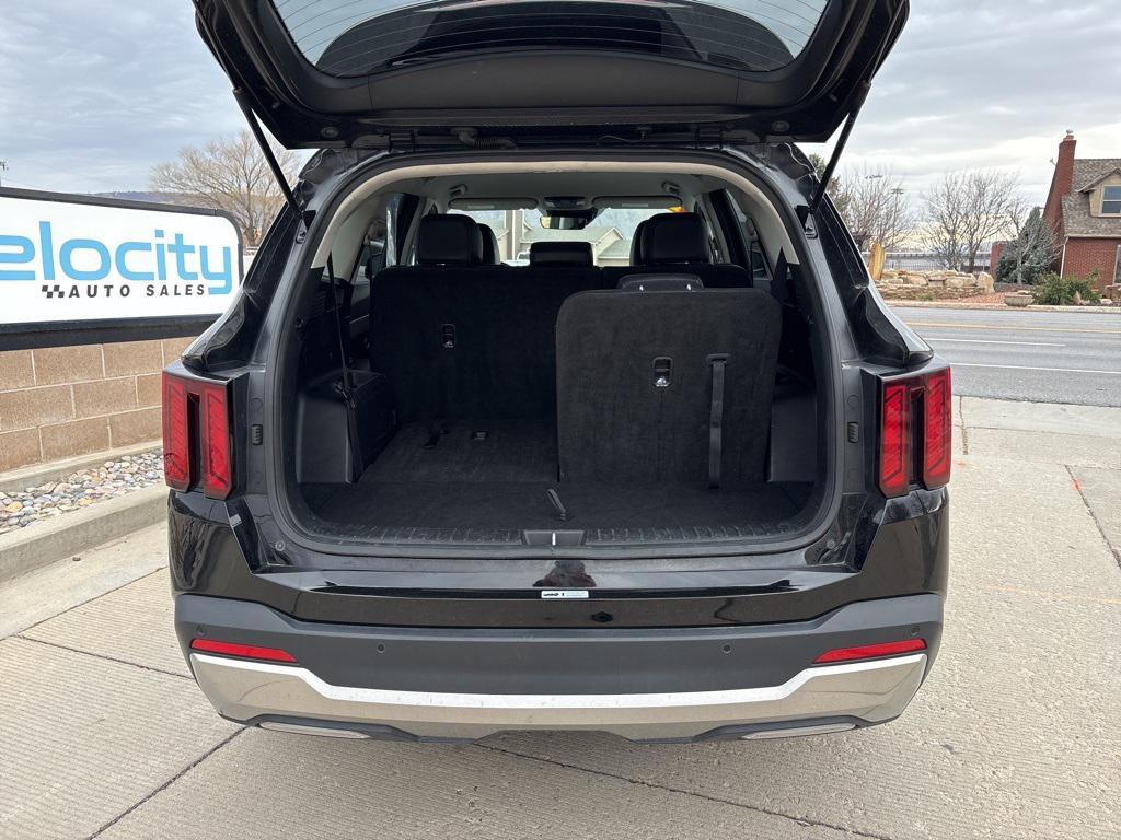 used 2024 Kia Sorento car, priced at $26,995