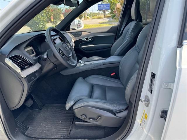 2024 Crystal White Metallic Volvo XC90