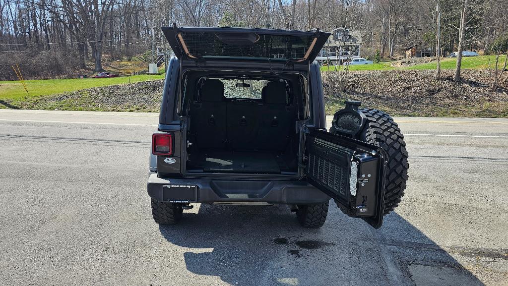 used 2021 Jeep Wrangler Unlimited car, priced at $26,250