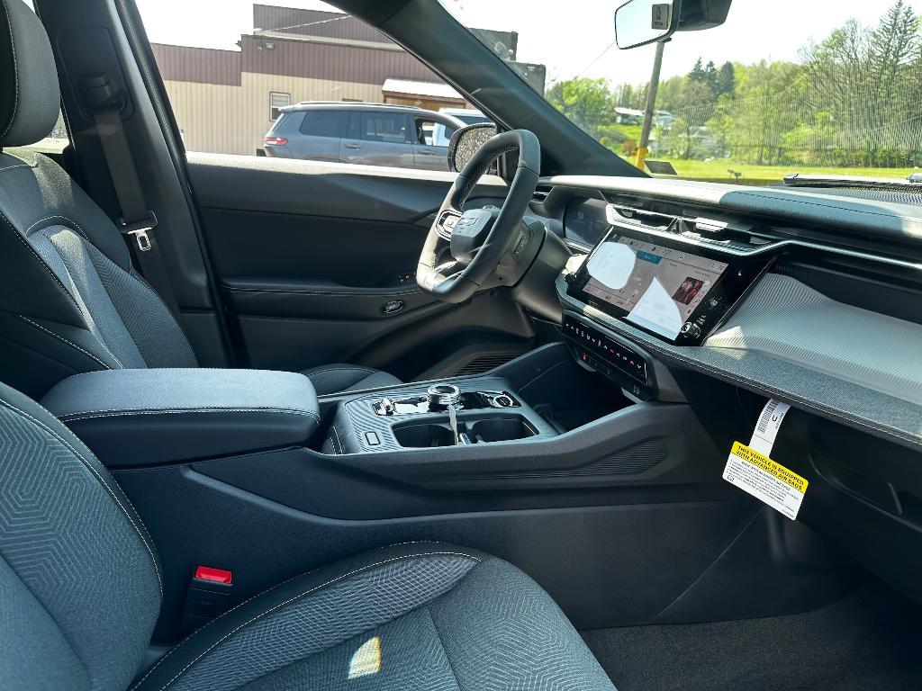 new 2026 Jeep Cherokee car, priced at $36,260