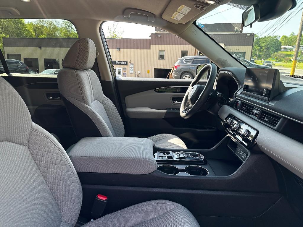 used 2023 Honda Pilot car, priced at $33,240