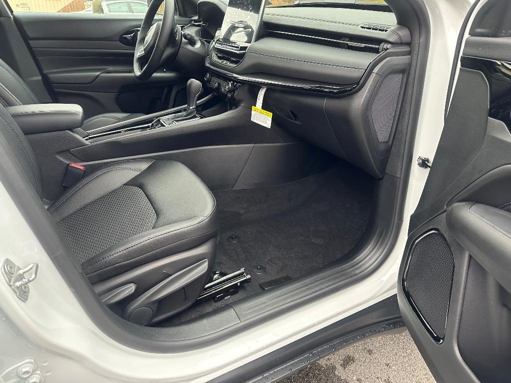 new 2026 Jeep Compass car, priced at $31,480