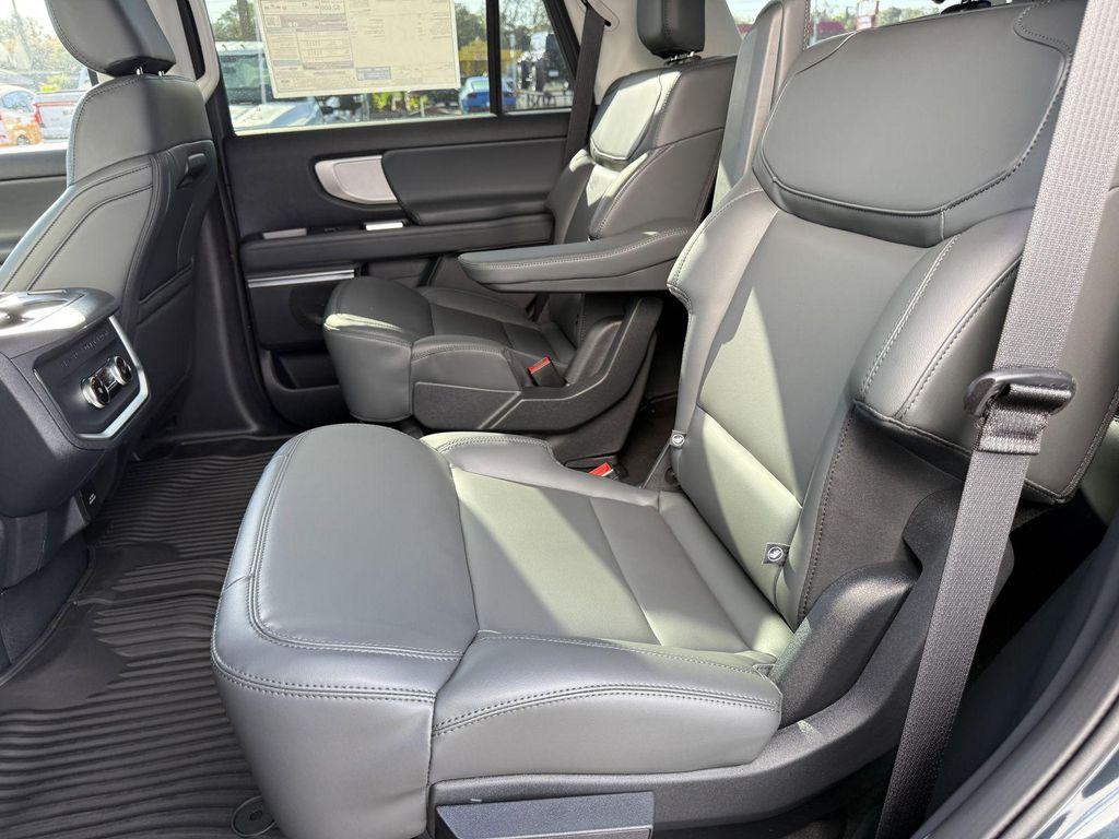 new 2026 Ford Expedition car, priced at $67,108