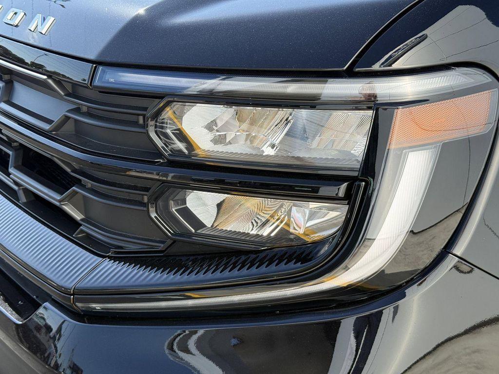 new 2026 Ford Expedition car, priced at $68,102