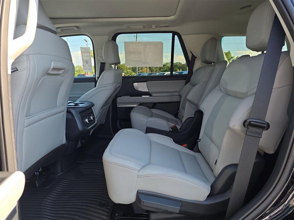 new 2025 Ford Expedition car, priced at $66,384