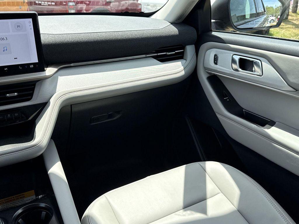 new 2026 Ford Explorer car, priced at $41,783
