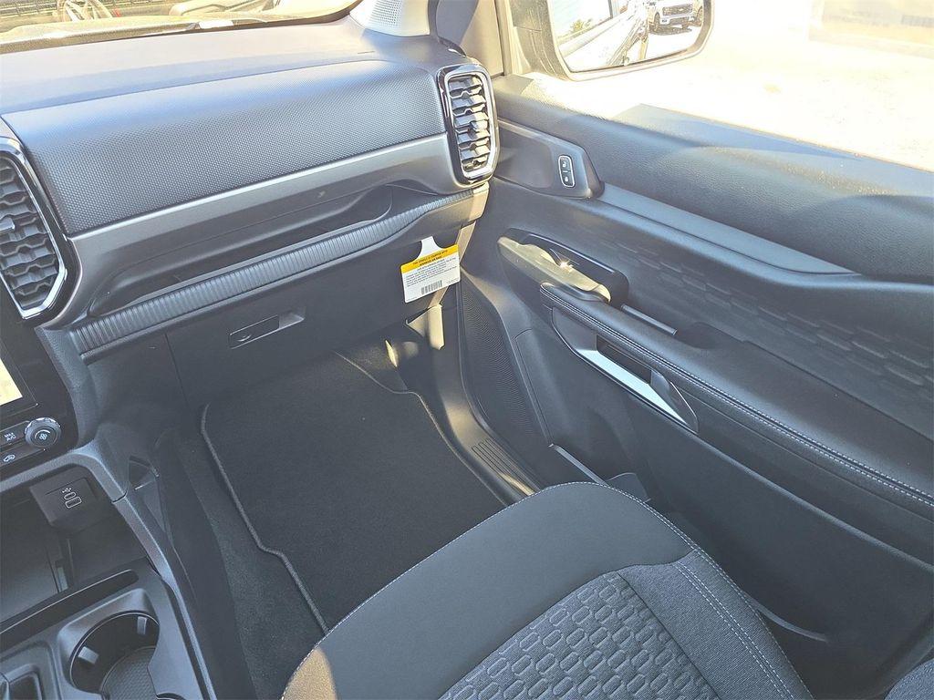 new 2025 Ford Ranger car, priced at $33,720