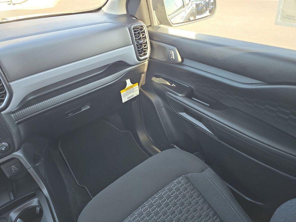 new 2025 Ford Ranger car, priced at $33,412