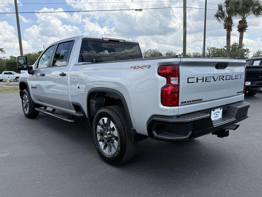 used 2022 Chevrolet Silverado 2500 car, priced at $35,993