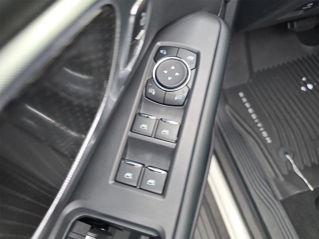 new 2025 Ford Expedition car, priced at $81,449