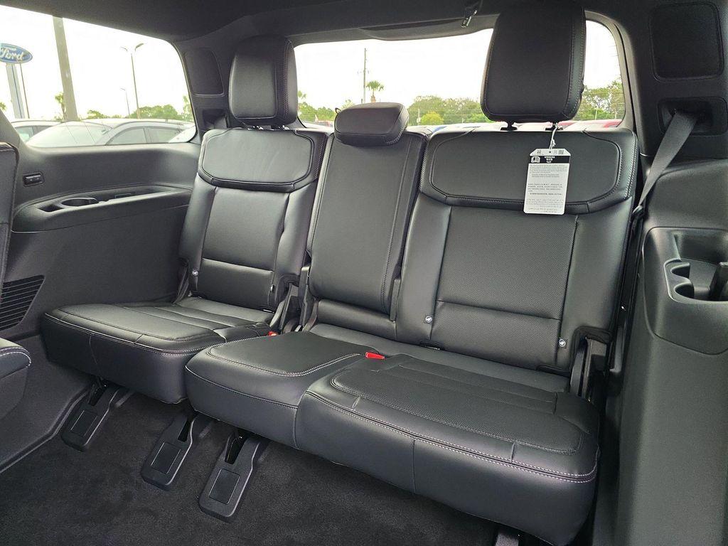 new 2025 Ford Expedition car, priced at $81,449