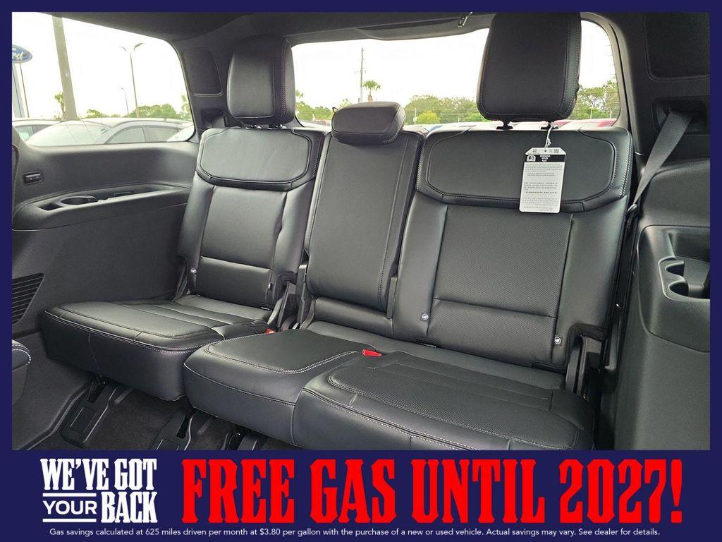 new 2025 Ford Expedition car, priced at $77,256