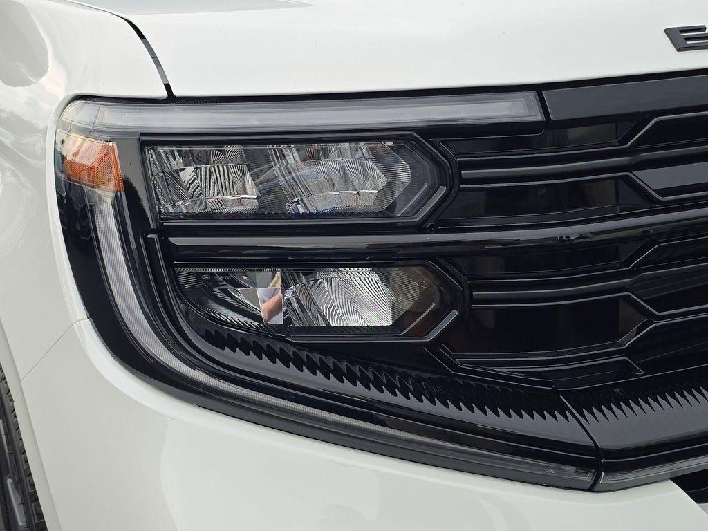 new 2025 Ford Expedition car, priced at $81,449