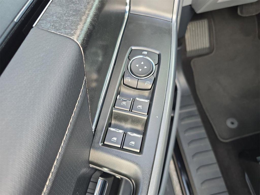 used 2022 Ford F-150 car, priced at $35,992