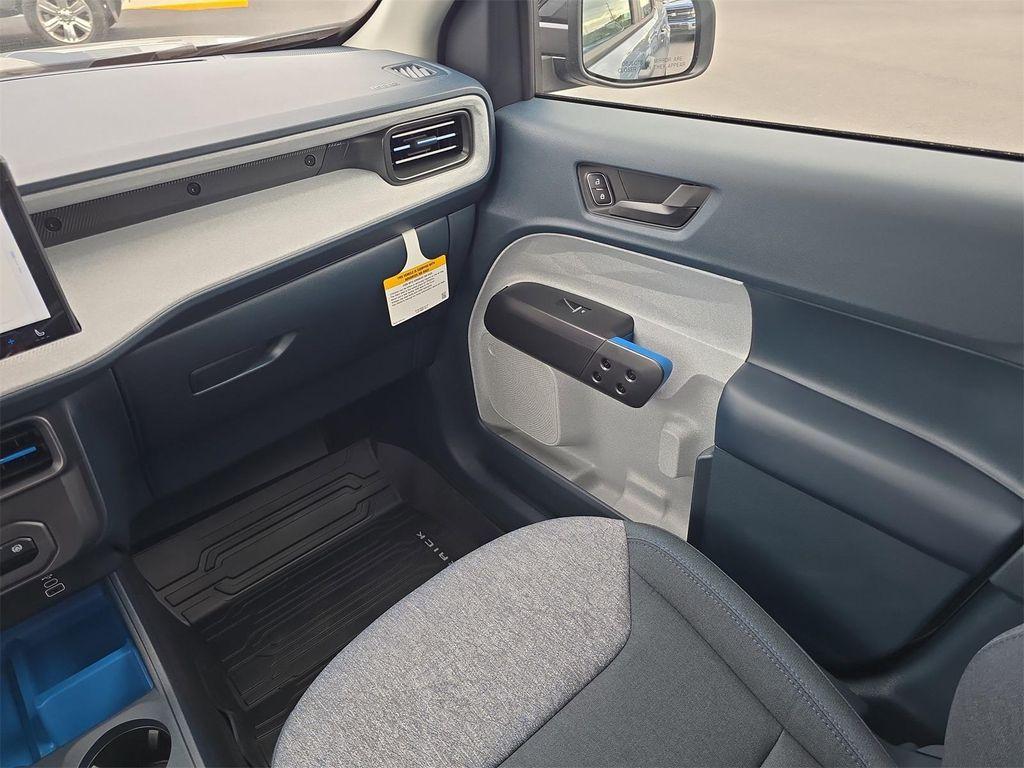 new 2025 Ford Maverick car, priced at $34,566