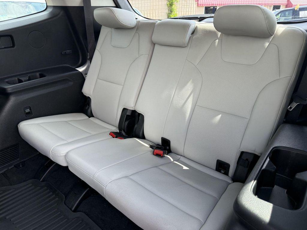used 2024 Kia Telluride car, priced at $37,981