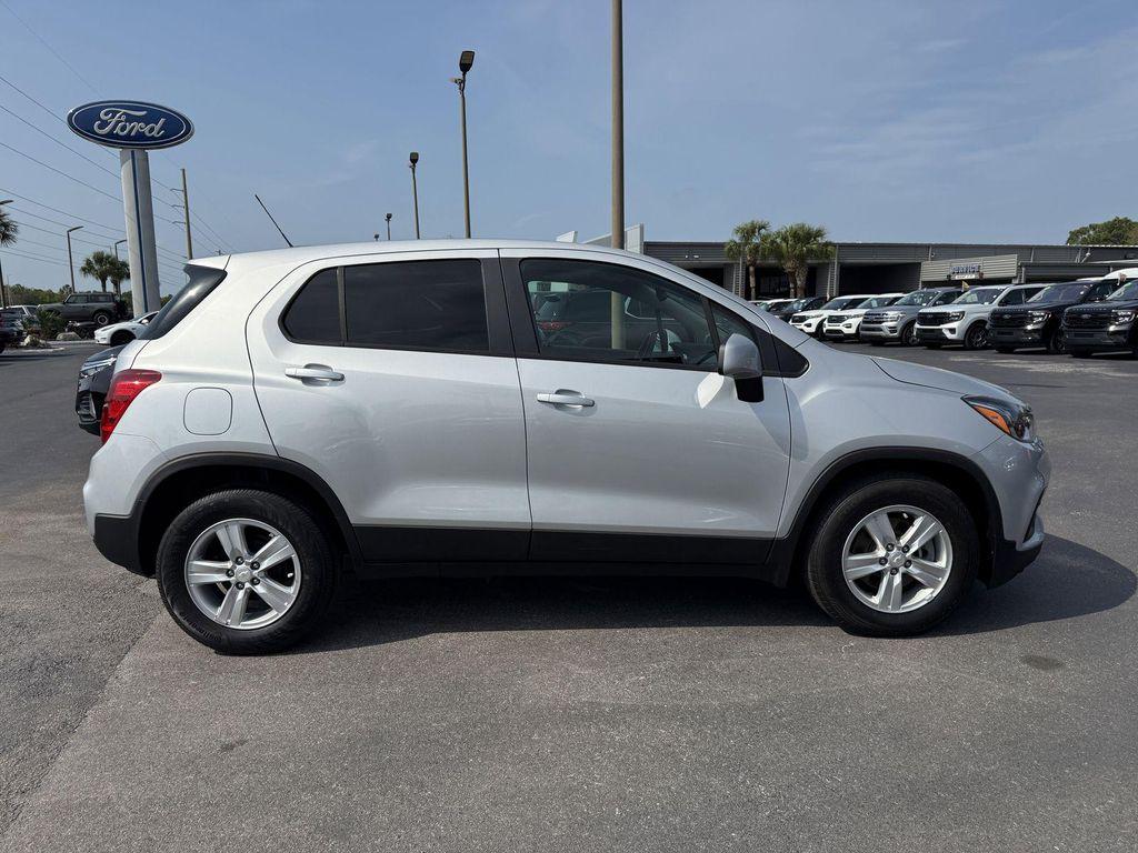 used 2022 Chevrolet Trax car, priced at $15,954