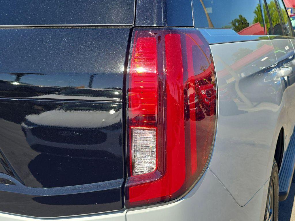 used 2025 Ford Expedition car, priced at $58,393