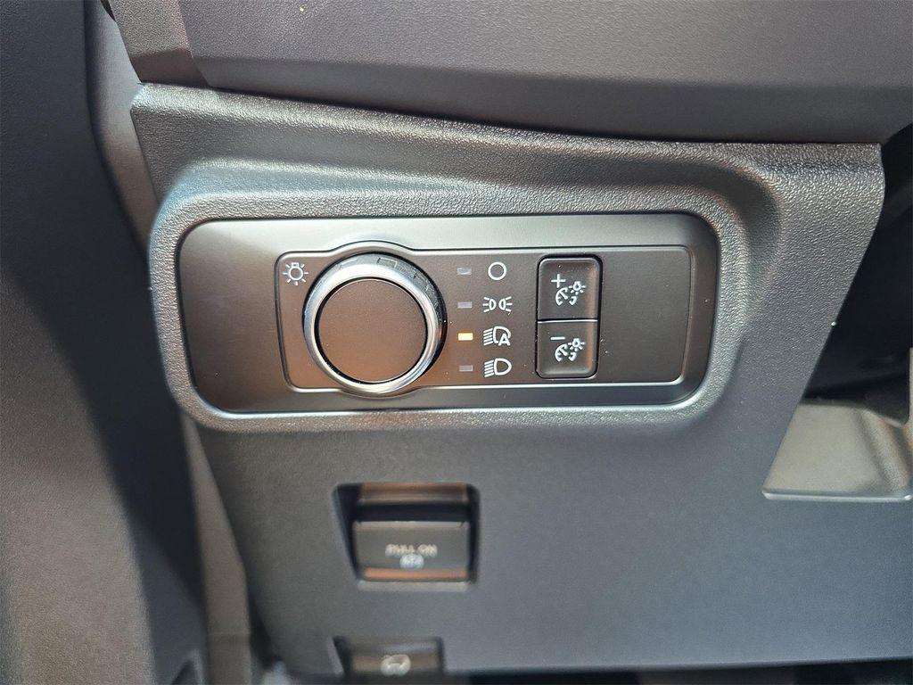 new 2025 Ford Bronco car, priced at $42,215