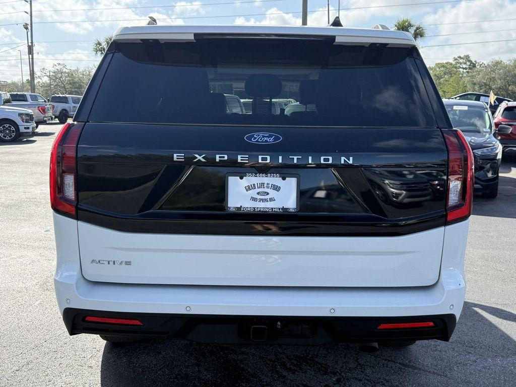 used 2025 Ford Expedition car, priced at $58,891