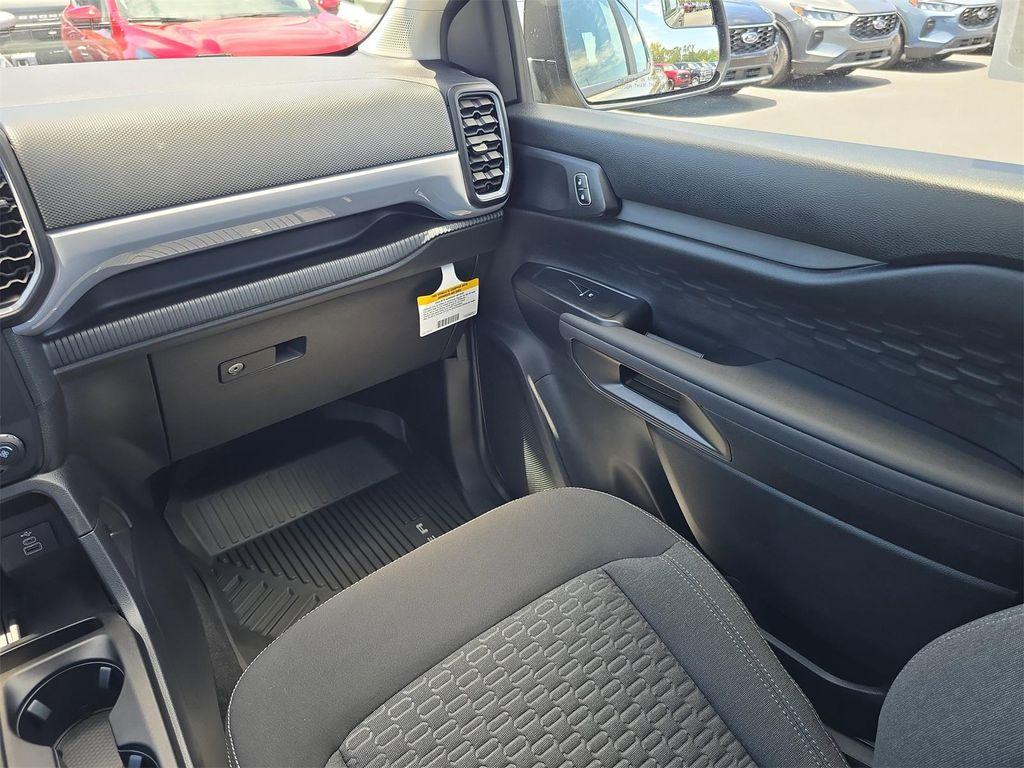 new 2025 Ford Ranger car, priced at $33,677