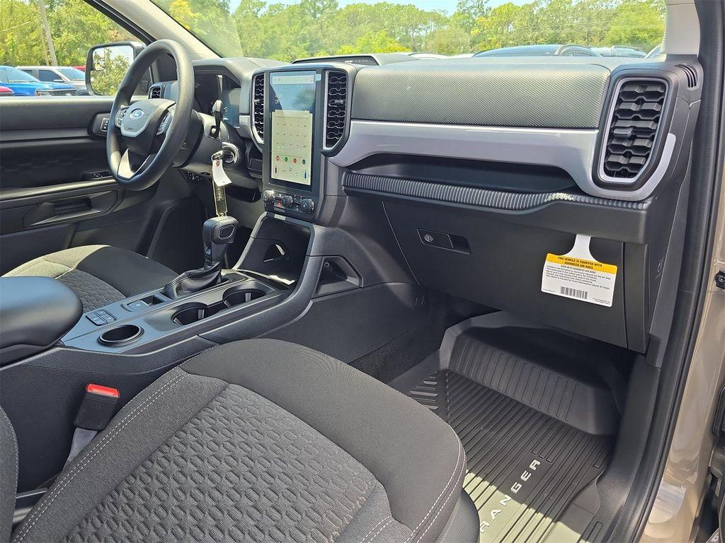 new 2025 Ford Ranger car, priced at $33,677