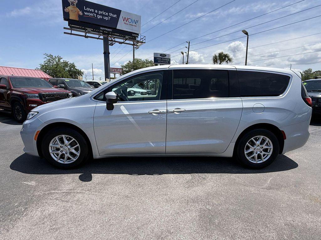 used 2023 Chrysler Pacifica car, priced at $22,994