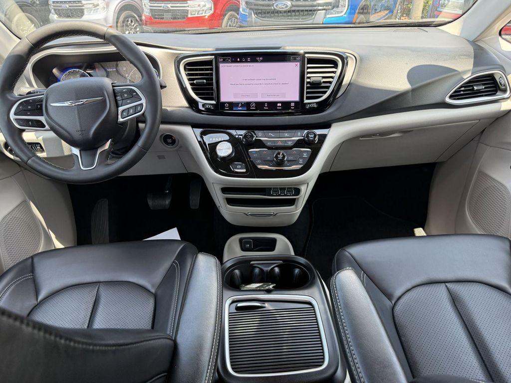 used 2023 Chrysler Pacifica car, priced at $22,994