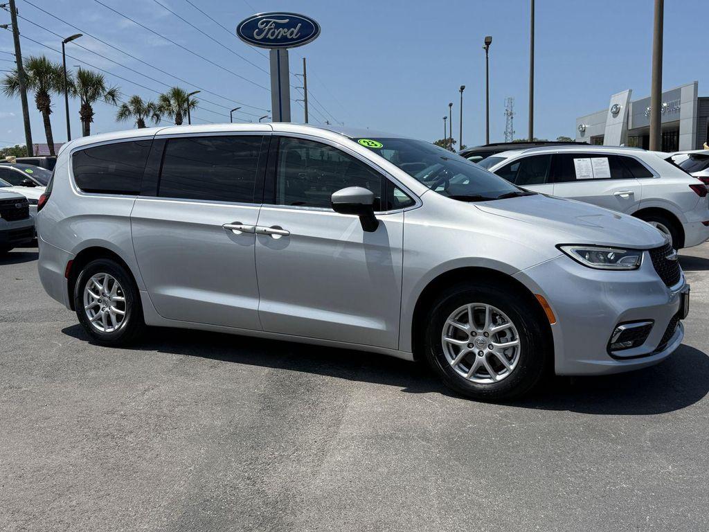 used 2023 Chrysler Pacifica car, priced at $22,994