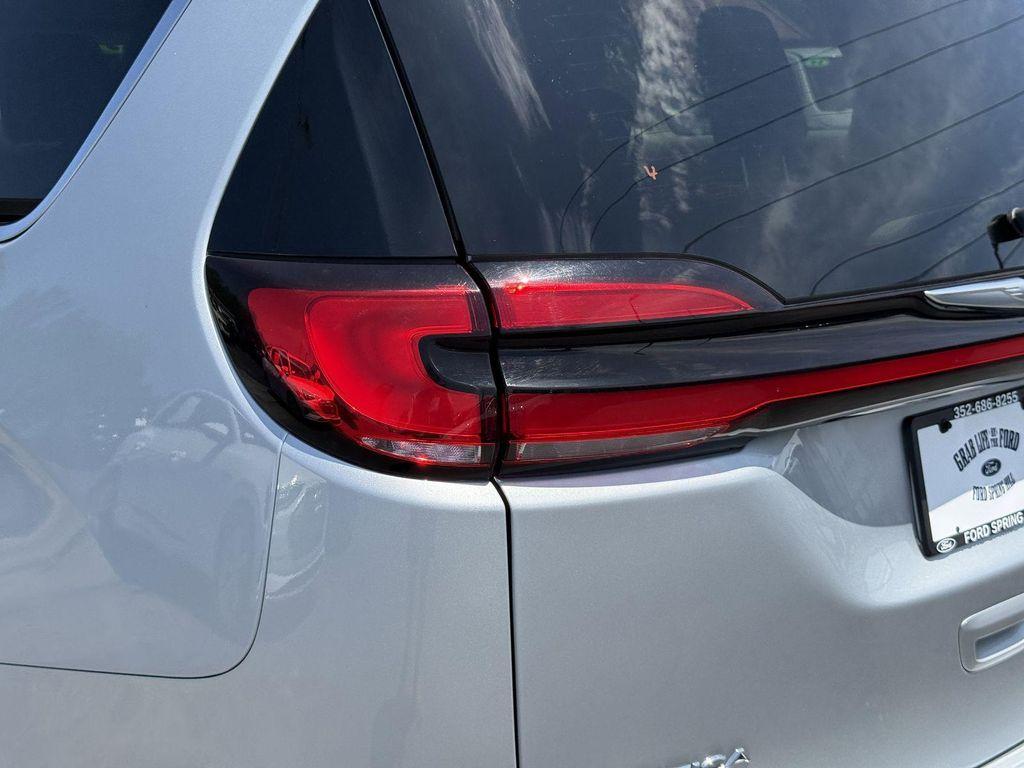 used 2023 Chrysler Pacifica car, priced at $22,994