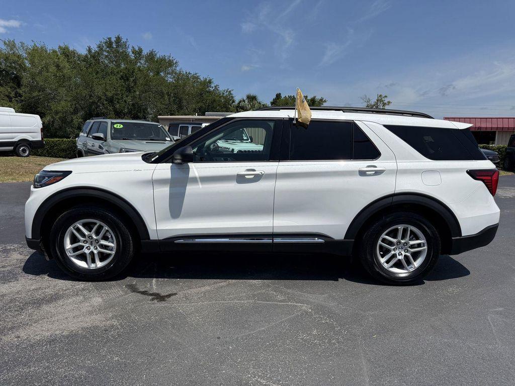 used 2025 Ford Explorer car, priced at $37,792