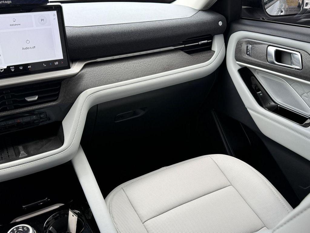 used 2025 Ford Explorer car, priced at $49,991