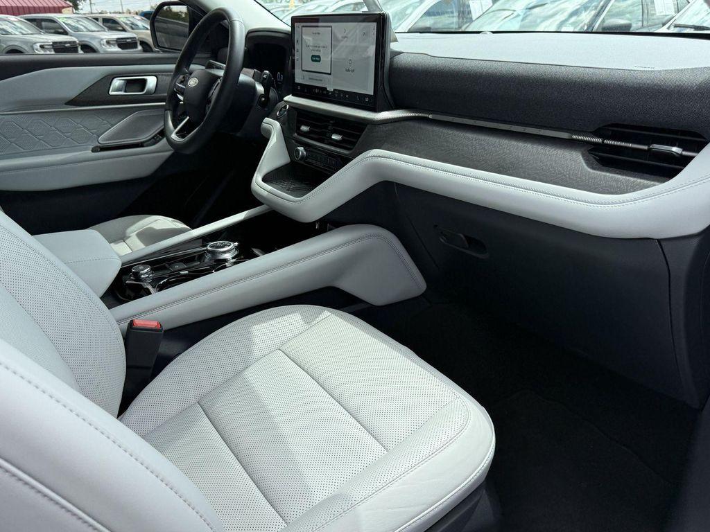 used 2025 Ford Explorer car, priced at $49,991