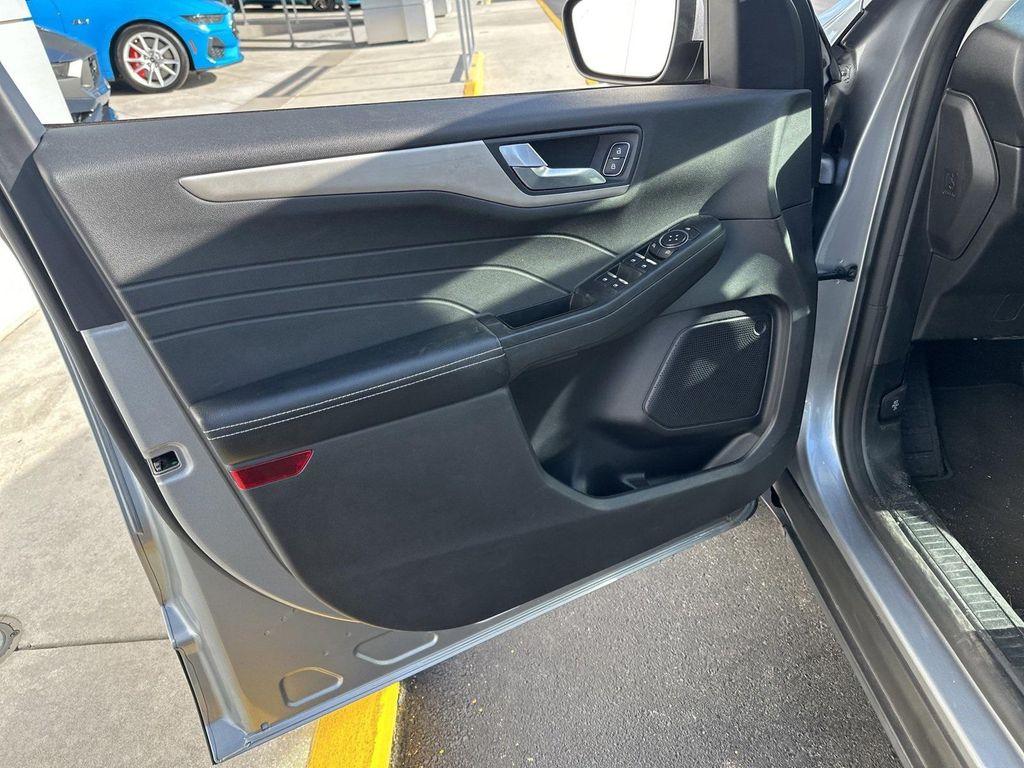 used 2022 Ford Escape car, priced at $21,591