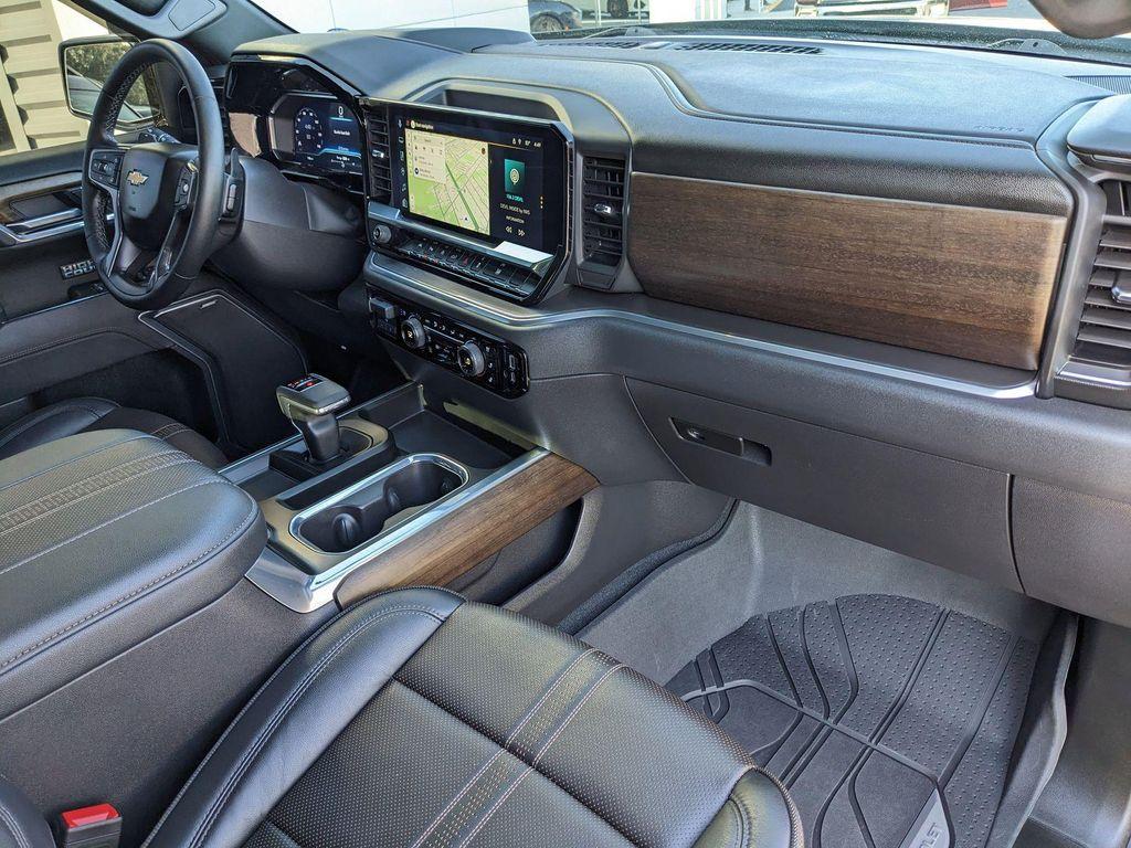 used 2025 Chevrolet Silverado 1500 car, priced at $58,996