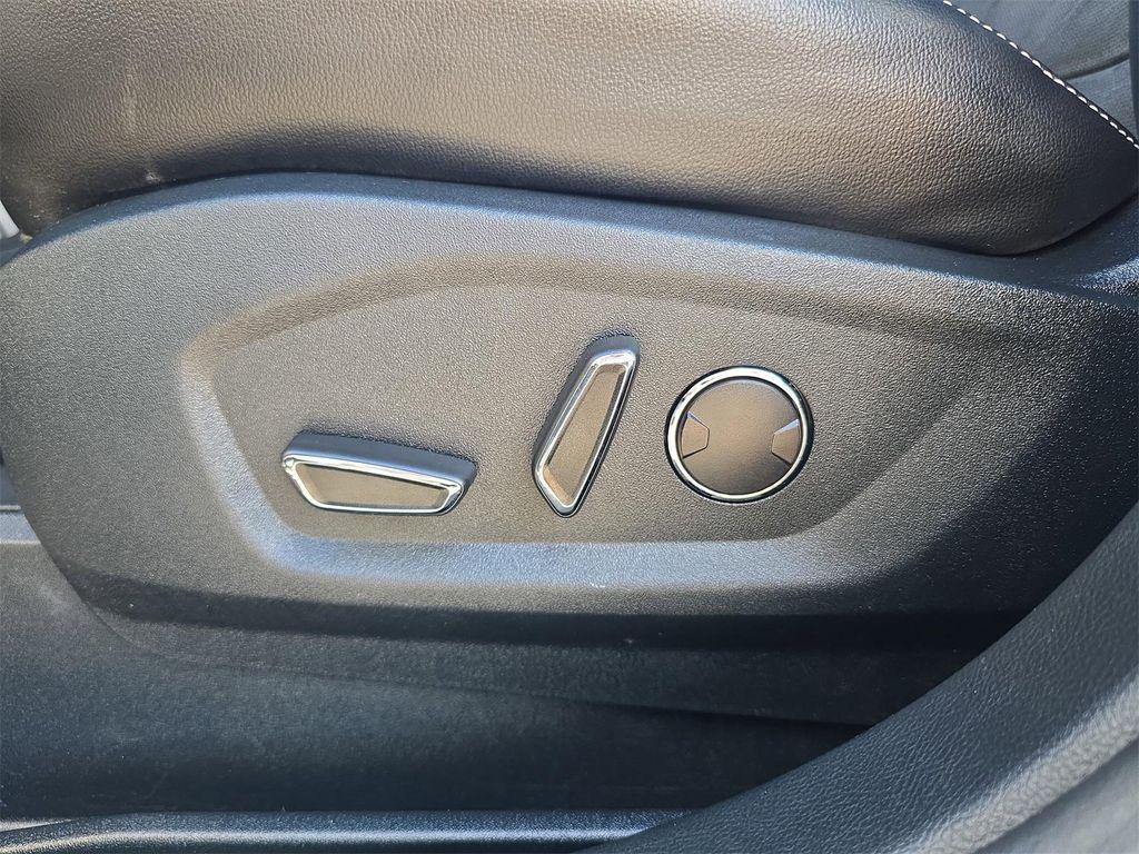 used 2019 Ford Edge car, priced at $15,793