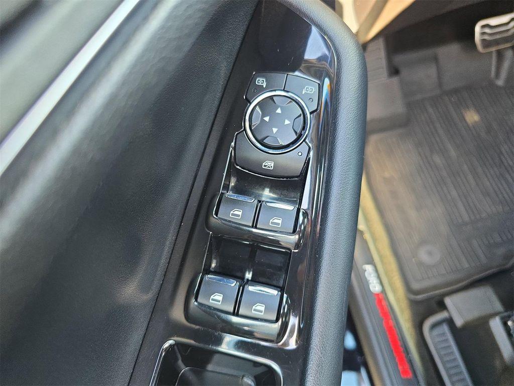 used 2019 Ford Edge car, priced at $15,793