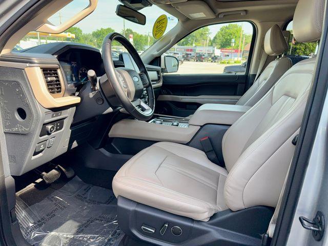 used 2024 Ford Expedition car, priced at $51,607