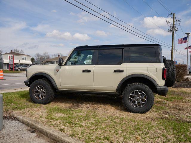 new 2025 Ford Bronco car, priced at $56,586
