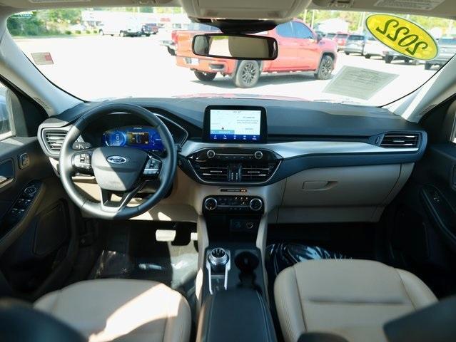 used 2022 Ford Escape car, priced at $21,462