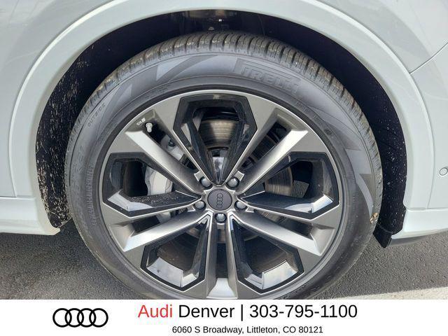 new 2026 Audi Q7 car, priced at $79,804