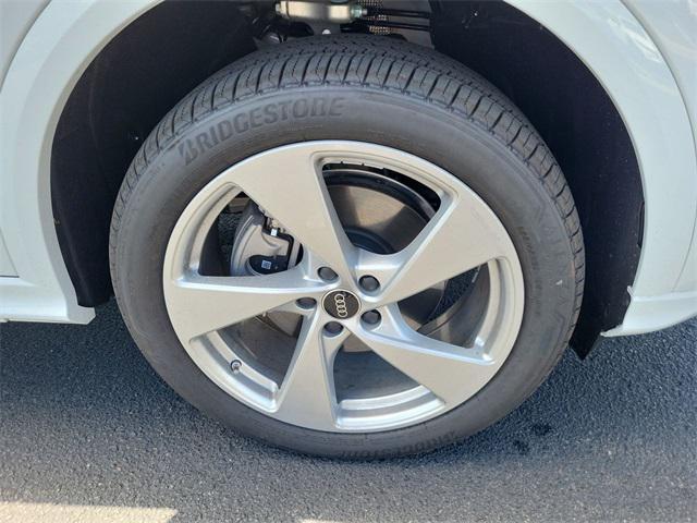 new 2025 Audi Q5 car, priced at $57,277