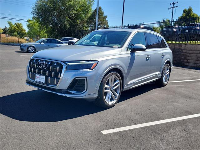 new 2025 Audi Q7 car, priced at $77,514