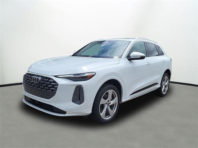 new 2025 Audi Q5 car, priced at $62,099