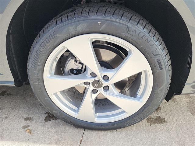 new 2025 Audi Q5 car, priced at $64,939